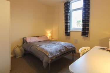 6 bed house, Malefant Street, Cathays, Cardiff, CF244QE - Image 5